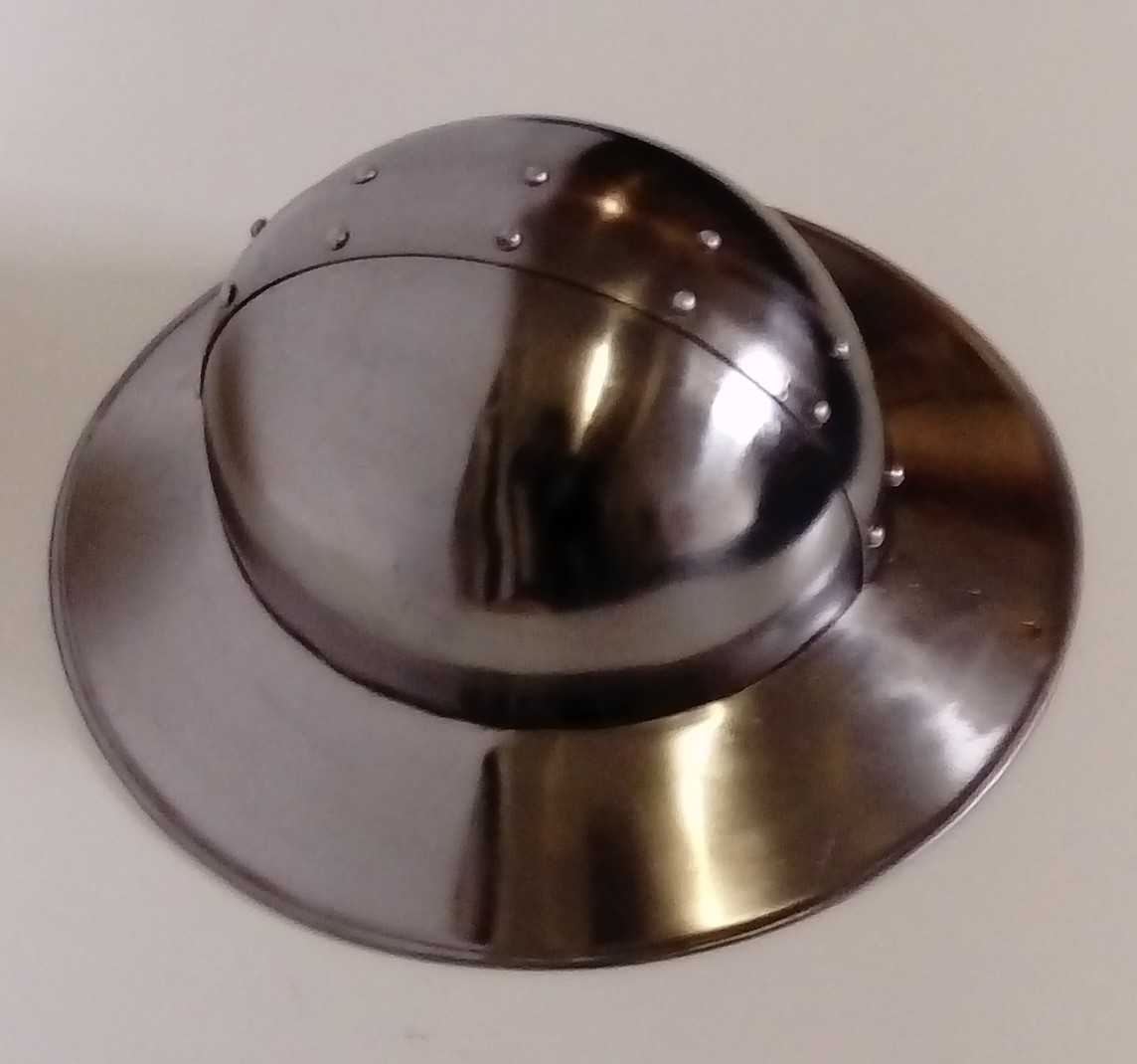 foto st�edov�k� helma �ELEZN� KLOBOUK